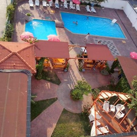 Alba Family Club Hotel Primorsko Exterior foto